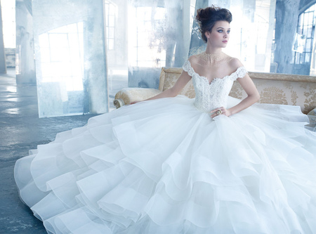 2lazaro-bridal-tulle-ball-gown-alencon-lace-off-shoulder-straps-sweetheart-circular-skirt-horsehair-sweep-3309_zm