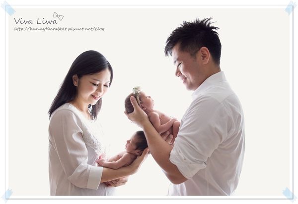 newborn pics b3.jpg